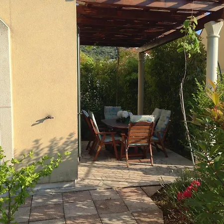 Seaside Holiday House 14477 بيت للعطل