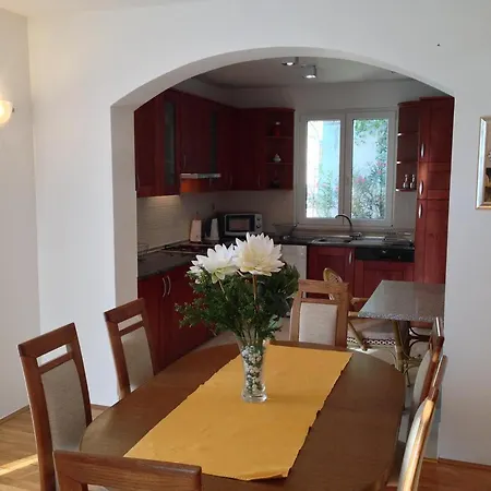 بيت للعطل Seaside Holiday House 14477